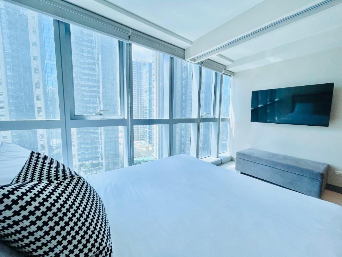 تاغويغ Uptown Parksuites Bgc المظهر الخارجي الصورة