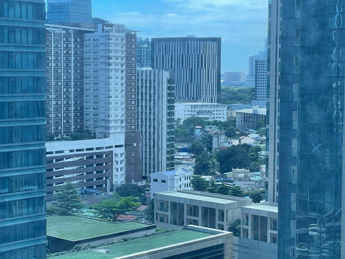 تاغويغ Uptown Parksuites Bgc المظهر الخارجي الصورة