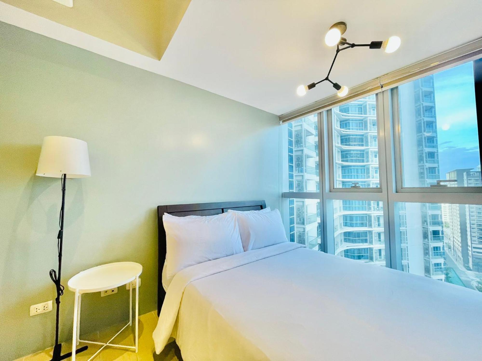 تاغويغ Uptown Parksuites Bgc المظهر الخارجي الصورة