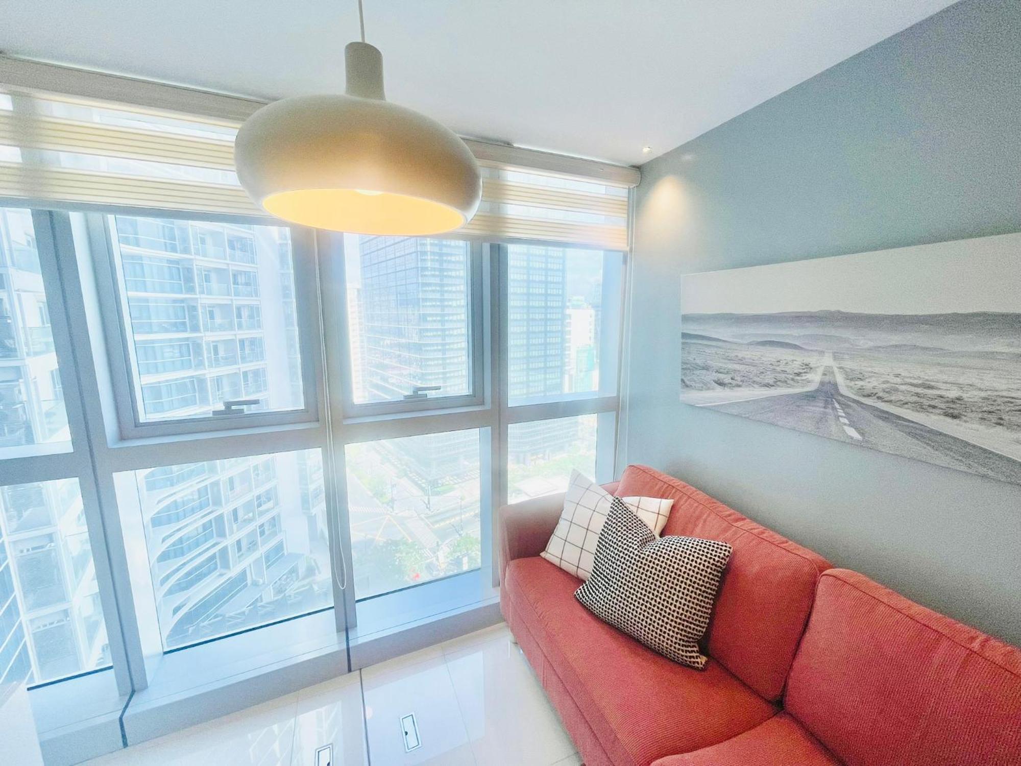 تاغويغ Uptown Parksuites Bgc المظهر الخارجي الصورة