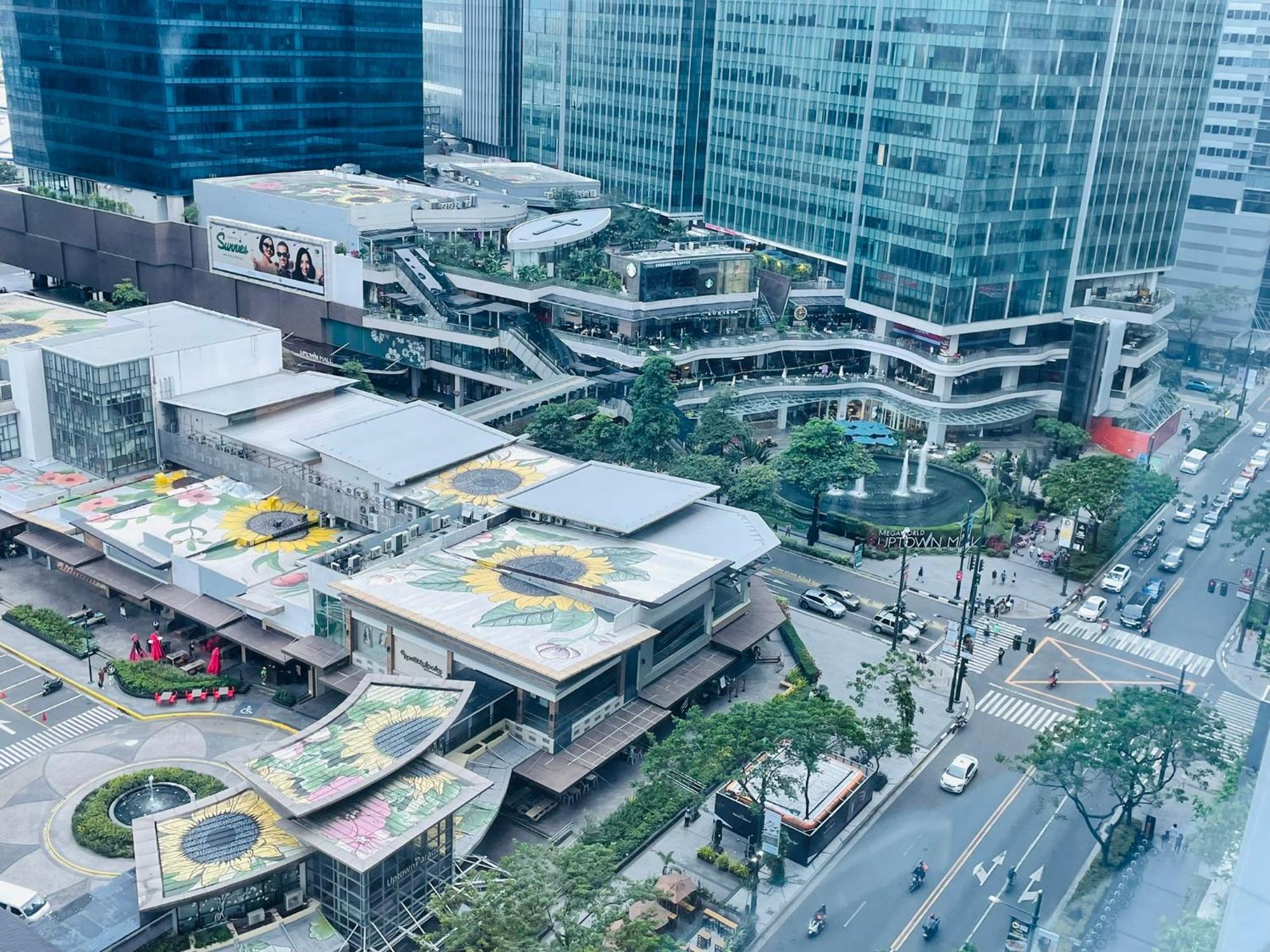تاغويغ Uptown Parksuites Bgc المظهر الخارجي الصورة